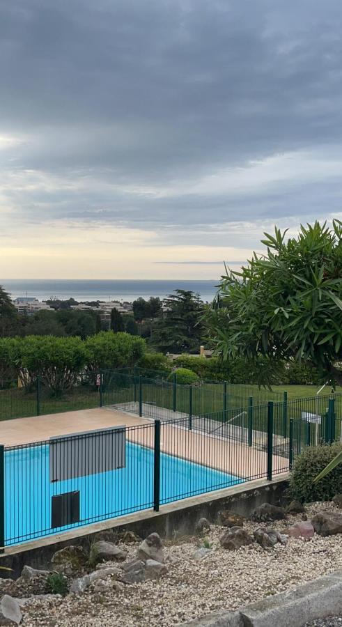 Appartement 2 Pieces En Rez De Jardin Avec Parking Et Piscine Villeneuve-Loubet Zewnętrze zdjęcie