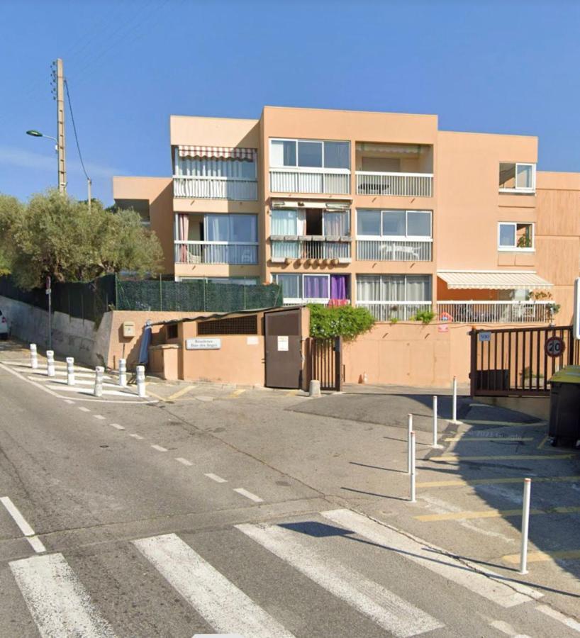 Appartement 2 Pieces En Rez De Jardin Avec Parking Et Piscine Villeneuve-Loubet Zewnętrze zdjęcie