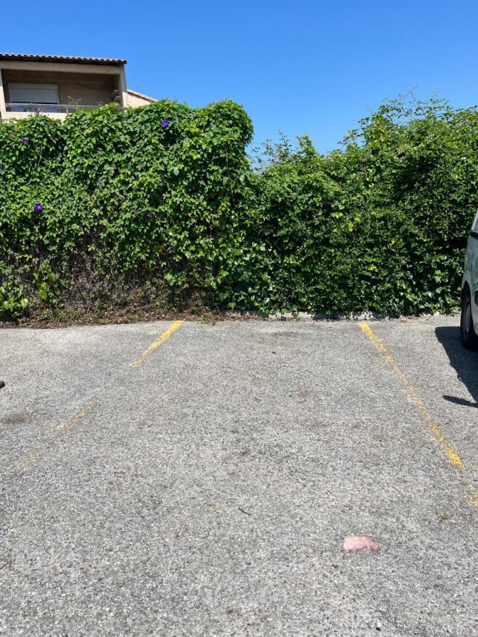 Appartement 2 Pieces En Rez De Jardin Avec Parking Et Piscine Villeneuve-Loubet Zewnętrze zdjęcie